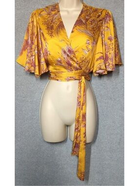 Alexie Floral Yellow Tie-Front Crop Top
